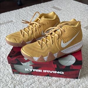 Kyrie 4 CTC Basketball Shoes Men’s Size 9.5 New in Box